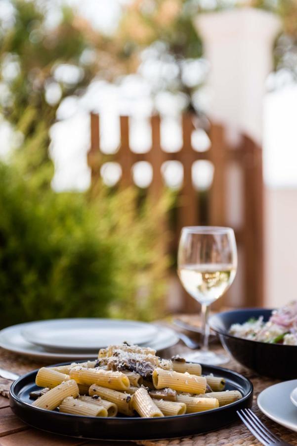 Tamaris Beach House 아카라비 외부 사진