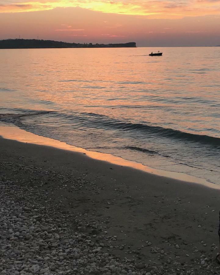 Tamaris Beach House 아카라비 외부 사진
